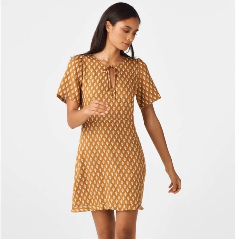 Vetta House Dress in gold print